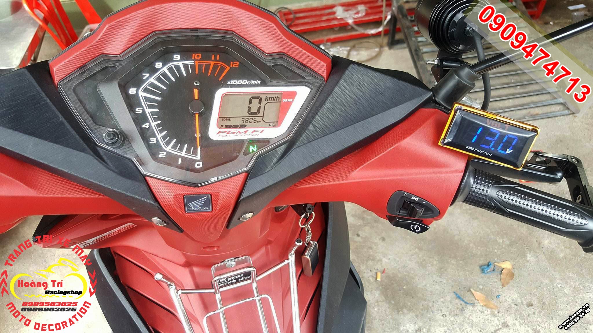 Đồng hồ đo Vôn bình cho xe máy